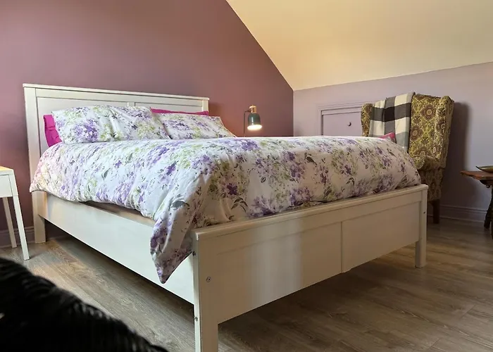 Newly Refurbished Bespoke Self-catering Апартаменты